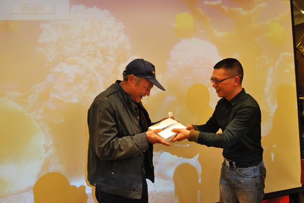 �����y�T���F(tu��n)�����L���ͳ�����(hu��)��(ji��ng)�@����