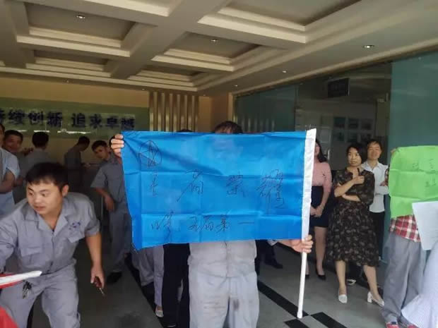 �Ϻ������y�T�S���ľ������P�ഺ���|��չ��ӣ��D2��