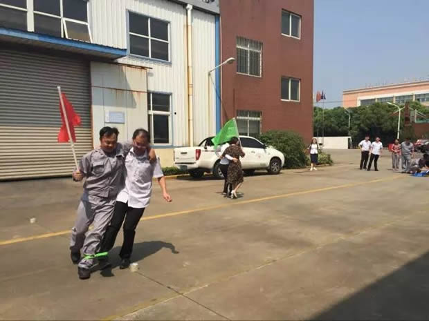 �Ϻ������y�T�S���ľ������P�ഺ���|��չ��ӣ��D11��