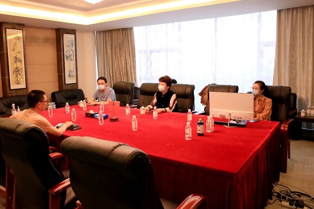 �Aͤ�(zh��n)�hί��(sh��)ӛ����һ�����L(f��ng)�{(di��o)���Ϻ������y�T(m��n)�S�����F(tu��n)�����޹�˾